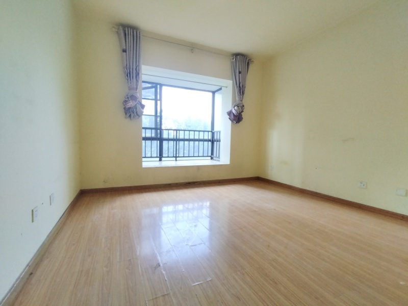 4室2廳2陽臺 融城優(yōu)郡臥室