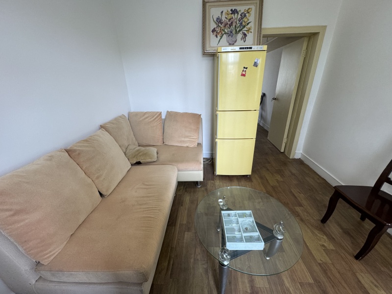 2室2廳1陽(yáng)臺(tái) 老海埂路47號(hào)客廳