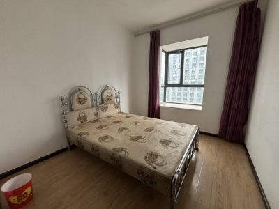 3室2廳1陽(yáng)臺(tái) 潤(rùn)城二區(qū)