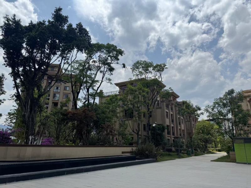 3室2廳2陽臺 西南海天璽苑其他