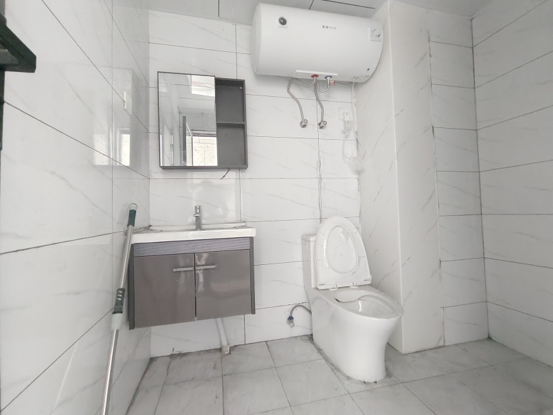 1室1廳1陽臺 海倫堡中央廣場公寓衛(wèi)生間