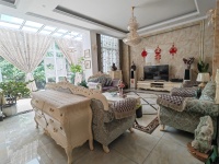 5室2廳3陽臺 清水木華別墅客廳