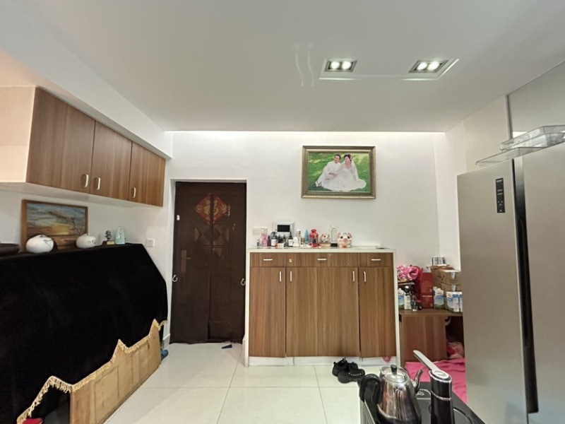 3室2廳1陽臺 候谷花園餐廳