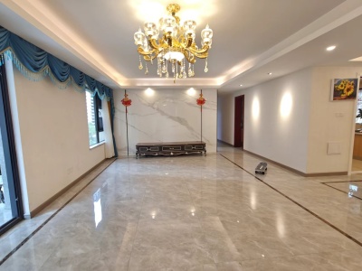 3室2廳2陽臺(tái) 昆明融創(chuàng)文旅城山語海北區(qū)