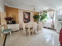 5室2廳3陽臺 清水木華別墅餐廳