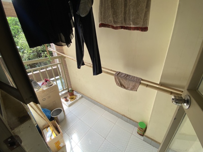 2室2廳1陽(yáng)臺(tái) 云嶺天驕陽(yáng)臺(tái)