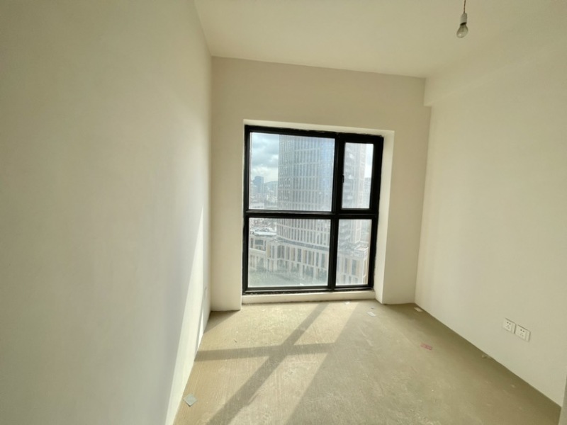 4室2廳2陽臺(tái) 金尚俊園一期臥室