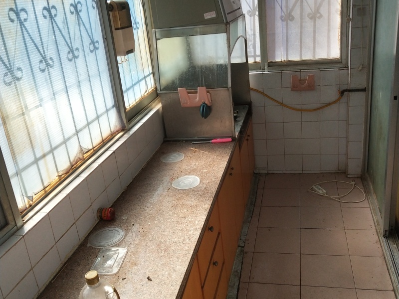 2室2廳 怡康溫泉新村A區(qū)廚房