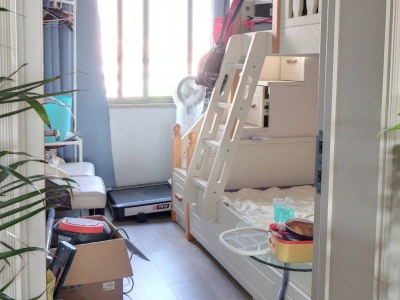 5室2廳2陽臺 翡翠灣臥室