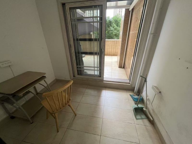 3室2廳2陽臺 濱江俊園后灣組團(tuán)其他