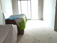 3室2廳2陽臺 恒泰滇池名門金逸嘉園客廳