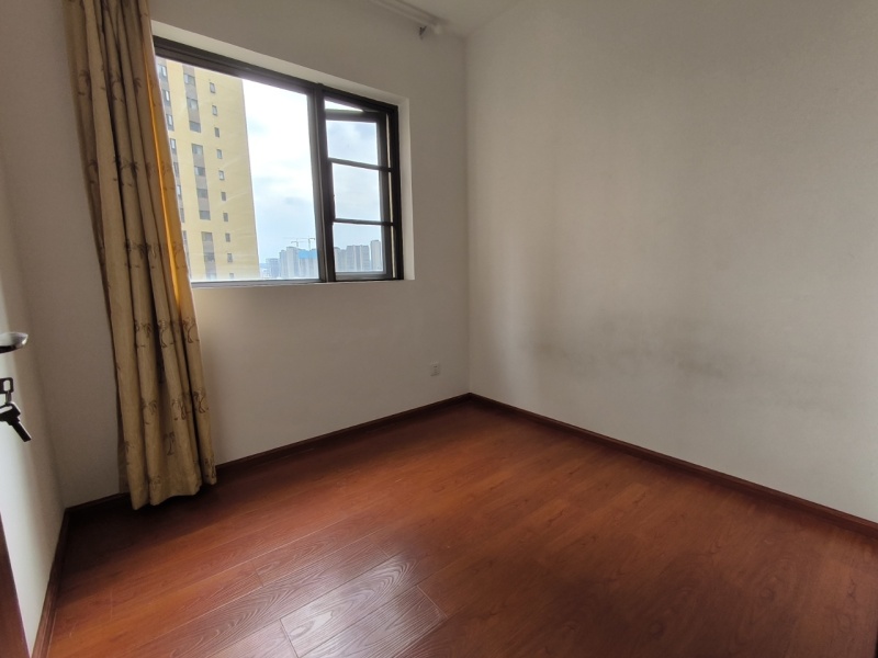 3室2廳1陽(yáng)臺(tái) 俊發(fā)城紫薇苑A區(qū)臥室