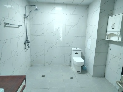 3室2廳2陽臺 金童花園衛(wèi)生間