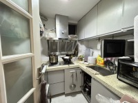 3室2廳1陽臺 候谷花園廚房