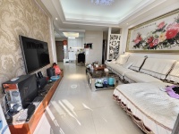 3室2廳1陽臺 中天融域一期客廳