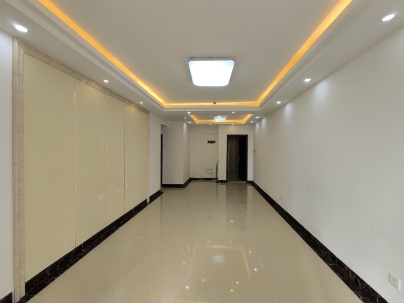 3室2廳1陽(yáng)臺(tái) 俊發(fā)城紫薇苑A區(qū)客廳