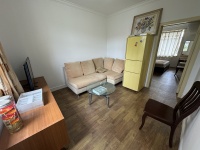 2室2廳1陽(yáng)臺(tái) 老海埂路47號(hào)客廳