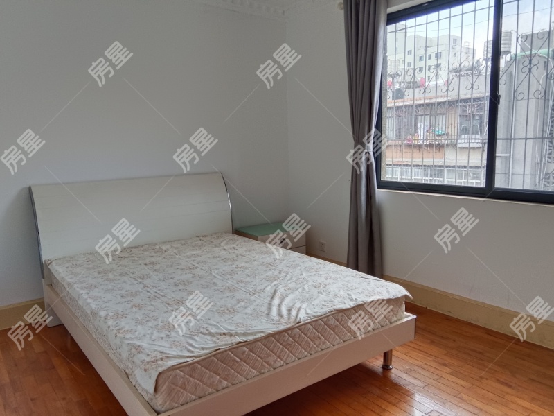 3室2廳2陽臺 紅塔花園臥室