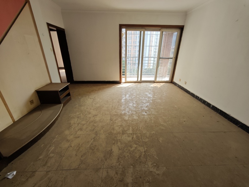 3室2廳2陽臺 溫馨家園客廳