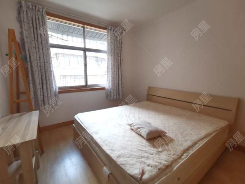 4室2廳 西壩新村28號臥室