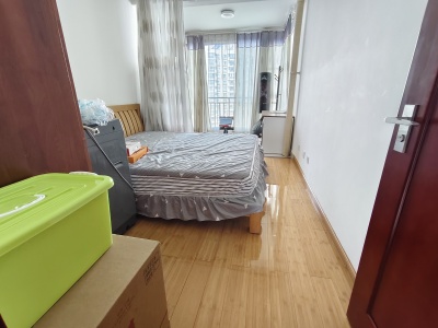 4室2廳2陽(yáng)臺(tái) 城市領(lǐng)地