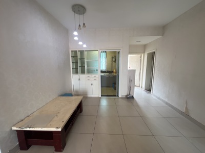 2室2廳1陽臺 世紀(jì)半島橄欖谷