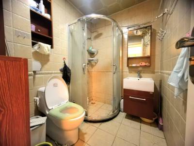 3室1廳1陽臺 溪畔麗景