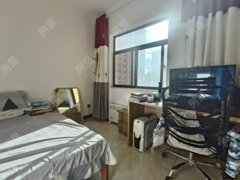 5室2廳2陽臺 未名城A3臥室