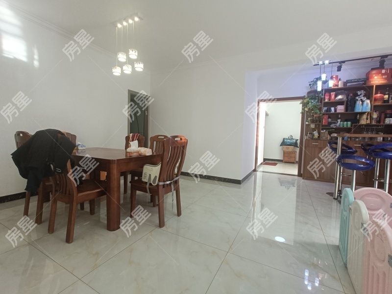 5室2廳2陽臺 未名城A3餐廳