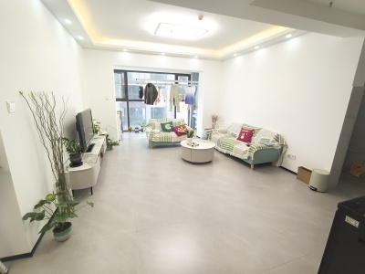 3室2廳2陽臺 碧桂園龍騰世家一期