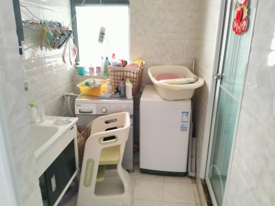 3室2廳2陽臺 圣世一品