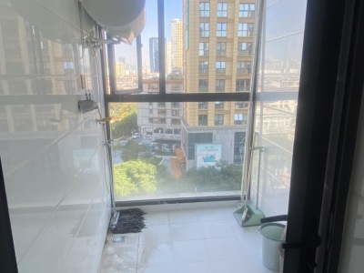 3室2廳2陽臺(tái) 萬宏國際三期