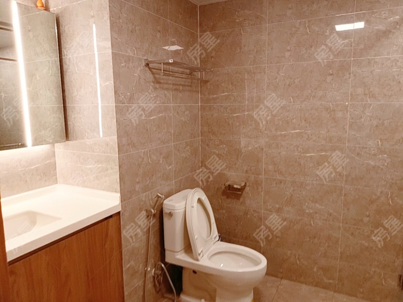 4室2廳1陽(yáng)臺(tái) 俊發(fā)城茉莉苑衛(wèi)生間