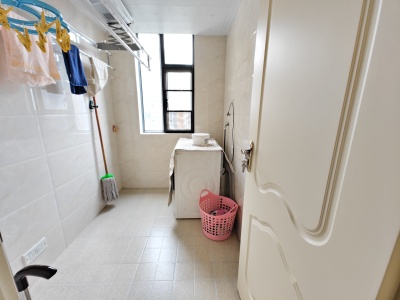 3室2廳 錦悅四季花園小區(qū)