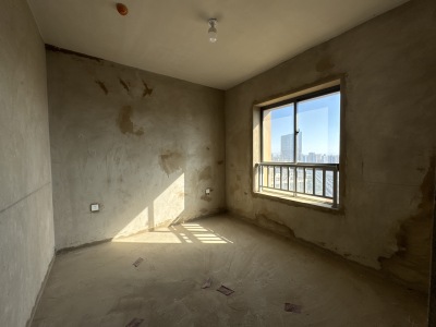 4室2廳2陽臺 溪畔麗景