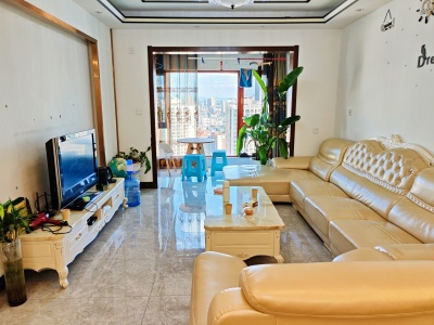 4室2廳1陽(yáng)臺(tái) 萬(wàn)彩城三期