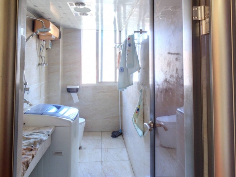 2室2廳1陽臺 時光俊園衛(wèi)生間