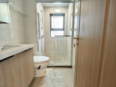 3室2廳2陽臺(tái) 大華公園天下東湖苑