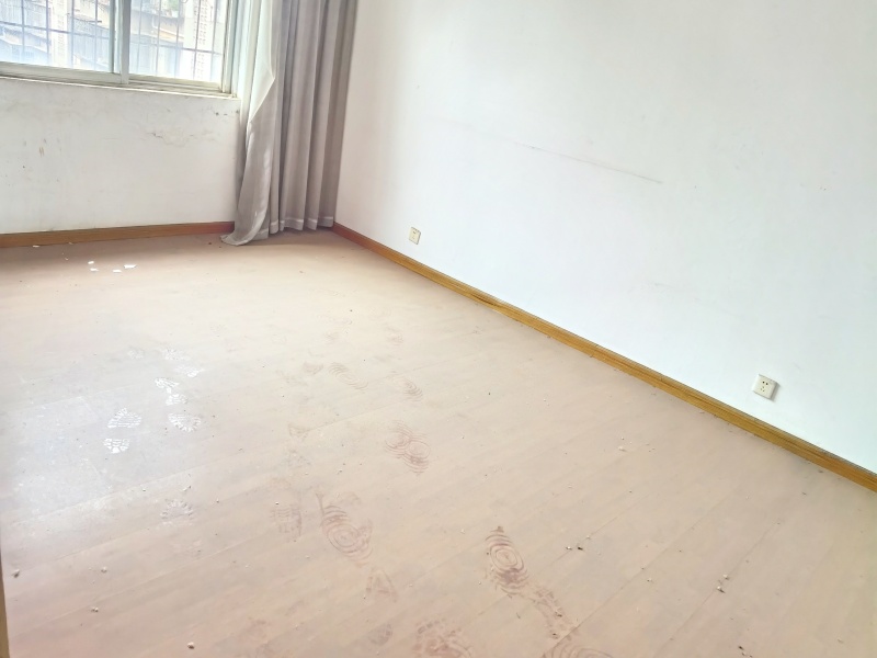 3室2廳1陽(yáng)臺(tái) 省委40號(hào)院臥室