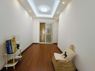 3室2廳1陽臺 溪畔麗景