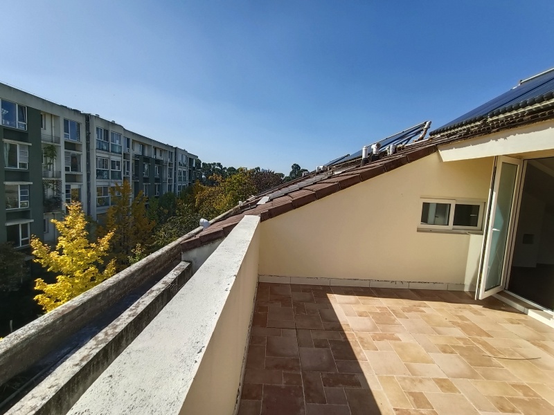 5室2廳3陽臺 世博生態(tài)城云嶺鄰里別墅陽臺