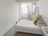 5室2廳2陽臺(tái) 林泉智苑別墅臥室