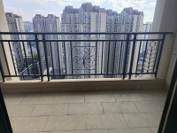 4室2廳2陽(yáng)臺(tái) 恒大云報(bào)華府陽(yáng)臺(tái)