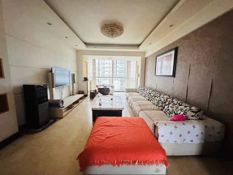 5室2廳3陽臺 葵花公社客廳