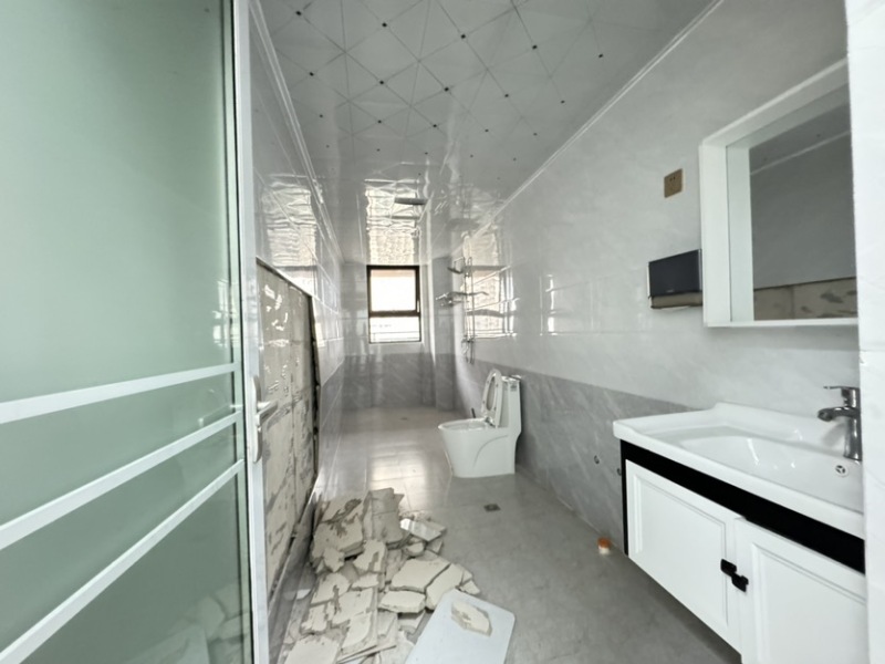 5室2廳2陽臺 俊發(fā)盛唐城未央郡(二期)衛(wèi)生間