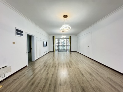 5室2廳2陽臺 俊發(fā)盛唐城未央郡(二期)客廳