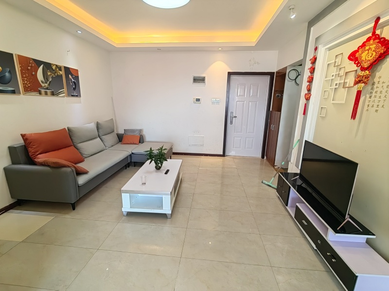 2室2廳1陽臺(tái) 南亞未來城客廳