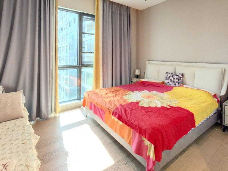 5室2廳2陽(yáng)臺(tái) 俊發(fā)逸天峰臥室