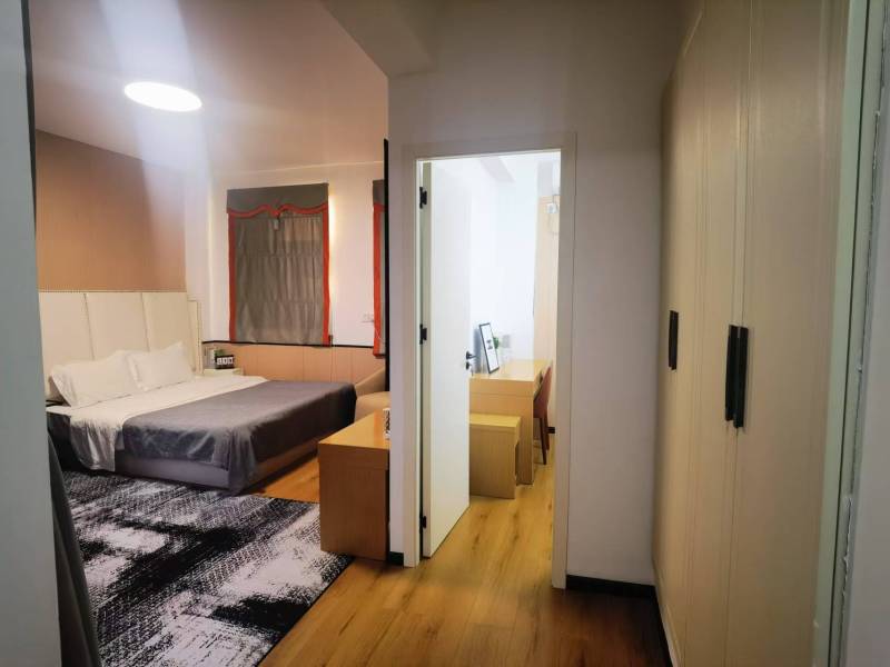 9室3廳4陽臺(tái) 云大知城一期別墅臥室