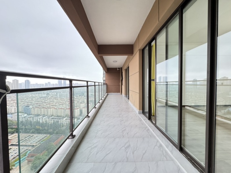 5室2廳2陽臺 俊發(fā)盛唐城未央郡(二期)陽臺